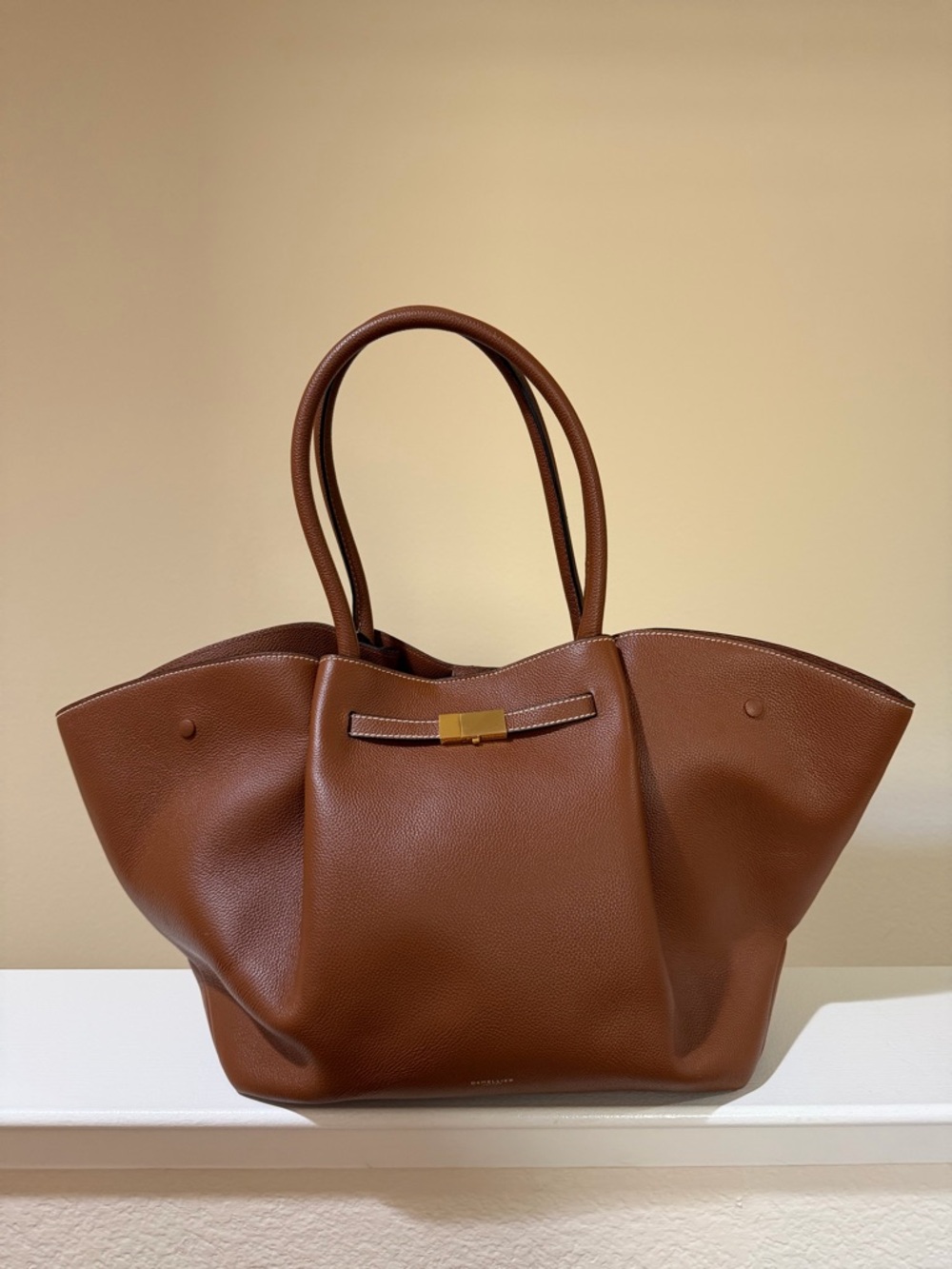 DeMellier - The New York - Tan Small Grain Ecru Stitching